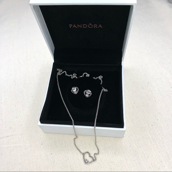 PANDORA Asymmetric Shape Heart of Love Gift Set
